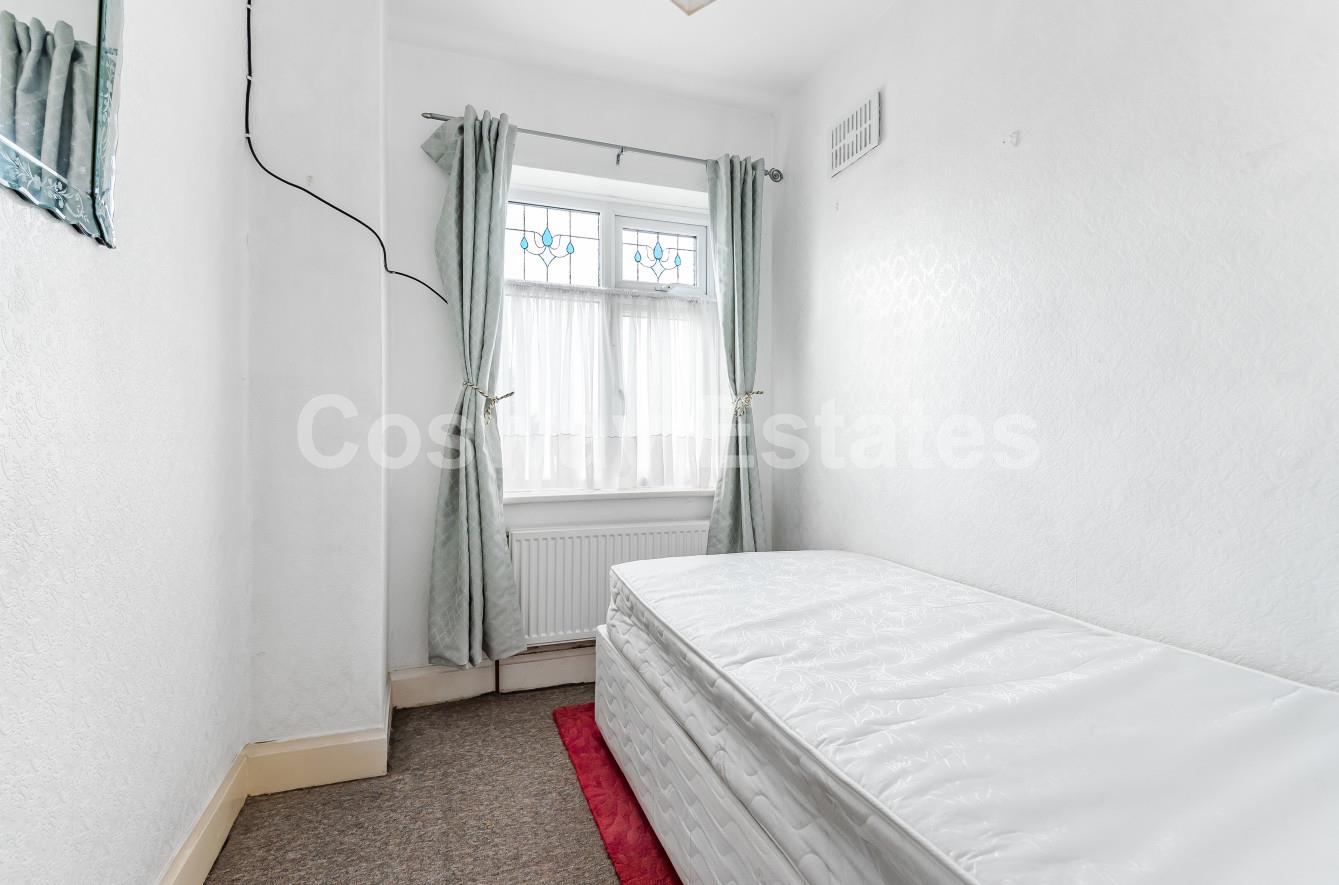 Mount Grove, Edgware